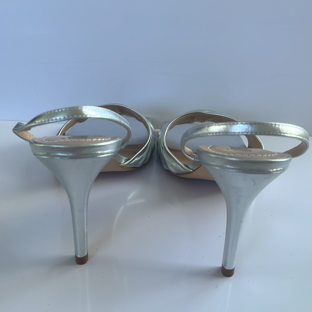 Beautiful Silver Shoes - Picture 3 of 3